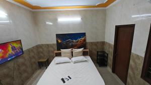 Private 2BHk in a villa with terrace access