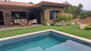 Villas VILLA AVEC PISCINE PORTO-VECCHIO CORSICA : photos des chambres