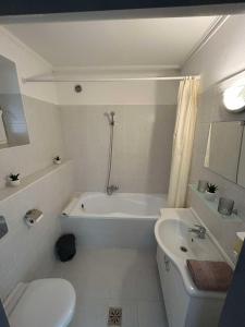 Salt Hill Apartman No 19