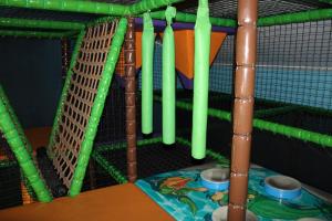 Lodge tent hondje met privé sanitair