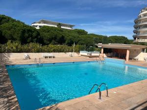 Appartement fréjus avec piscine - plage - parking