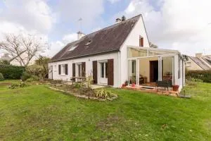 Maison familiale avec grand jardin - proche mer - 圣安妮·道雷