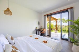 Tropical 2BR Peaceful Ricefields Villa - Canggu