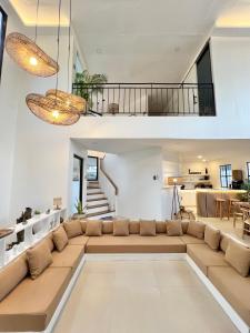 NEW Exclusive Luxury Pool Villa