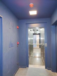 Palermo mall Balcony to street