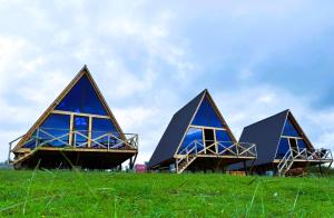 Le GaBe Canyon Eco Houses