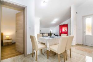 Apartment in Malinska - Insel Krk 38057