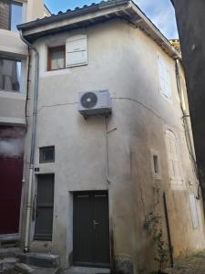 La Maison du Château au calme et centrale