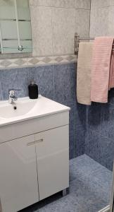 Comfort City Hub 2 - Near Metro