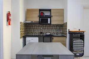 1 Minute from San Pietro - Nicole House