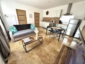 T2 - Tendance avec place de parking devant la porte d'entrée - Saint-Pryvé-Saint-Mesmin