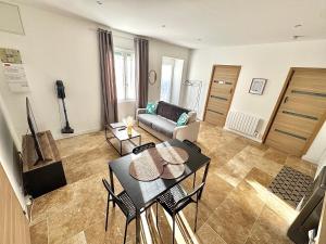 Appartements T2 - Tendance avec place de parking devant la porte d-entree : photos des chambres