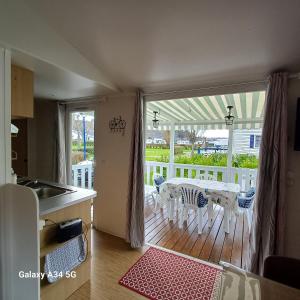 Campings Mobilhome camping Ernest Renan Louannec : photos des chambres