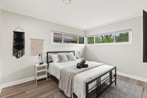 Westchester Retreat King bed