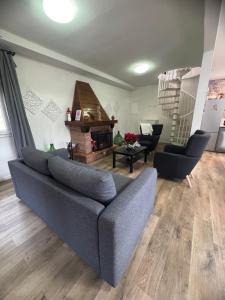 Elegant Tuscany Mountain Villa