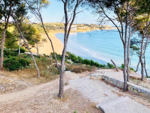 Home Playa Larga Salou
