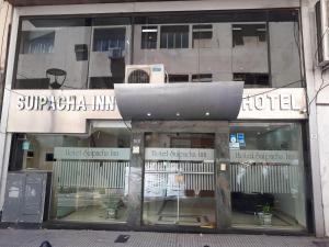 Hotel Suipacha Inn, a 100 mts del obelisco y a 100mts de Av Corrientes