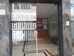 Hotel Suipacha Inn, a 100 mts del obelisco y a 100mts de Av Corrientes