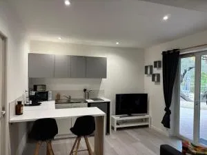 La Cigalière 1 charmant T1 bis avec terrasse dans villa - La Farlède