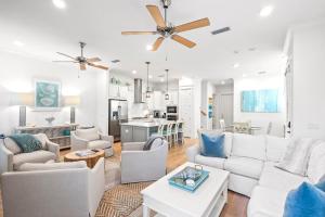 Sundrenched Sisters by Stay on 30A- Pool, Bikes, Golf Cart