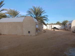 Maisons la Porte de Désert à Douz