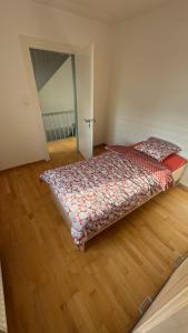 Appartements Appartement proche aeroport : photos des chambres
