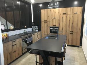 Sejours chez l'habitant Chambres dans maison atypique : Chambre Double avec Salle de Bains Privative