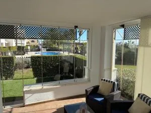 APARTAMENTO DE LUJO EN PLANTA BAJA CON PISCINA EN LA TORRE GoLF RESORT - Roldán