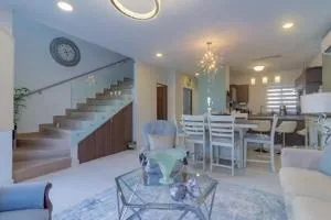 Newly Developed 4 Bedroom Townhome - Jarretadera