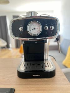 Holiday Studio by Meatina