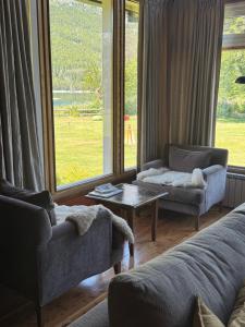 El Pedregoso Casa Amarilla