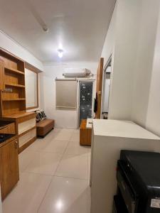 Apartement Green Pramuka Square 2br DeluxeRoom