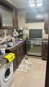 شقة سوبر لوكس كبيرة و مفروشة بالكامل