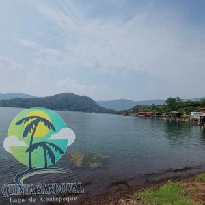 Quinta Sandoval Lago de Coatepeque