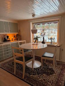 Stuga nära Ullared Mitt i Åkulla bokskogar