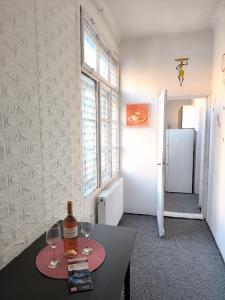 Old Town Studio - Vintage