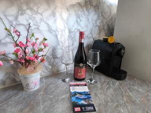 Old Town Studio - Vintage