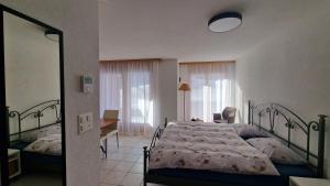 An der Langlaufloipe - Studio Arnica