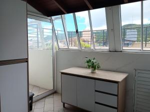 Cobertura com piscina à 5 min a pé do mar