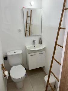 Appartements Studio neuf avec acces piscine : photos des chambres