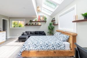 ENTIRE BACHELOR UNIT EN-SUITE UPTOWN WATERLOO - e4 - 3hvězdičkové hotely ve městě Waterloo