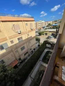 شقة للإيجار بالمعمورة الشاطئ - ‘Izbat al Qaşr