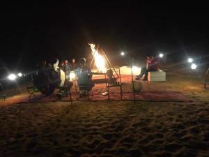 jumeirah resort luxury desert camp