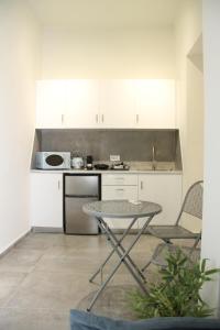 Pirgos Cozy Apartment for 4 by MPS