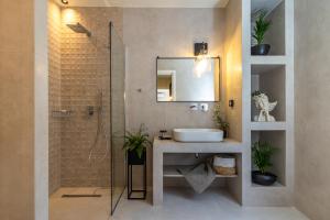 THALASSA VIEW RESIDENCE