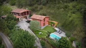 La Finca Roja exclusive - Bores