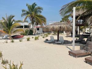 SandyToes La Casita del Mexicano