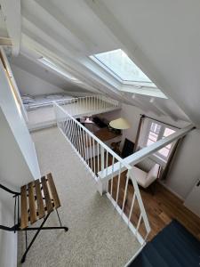 Studio duplex plein sud refait à neuf - paris 2ème - vue exceptionnelle toits