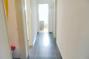 Bright apartment in Almada with shared pool