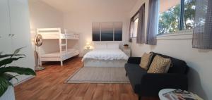 Como Beach Apartments